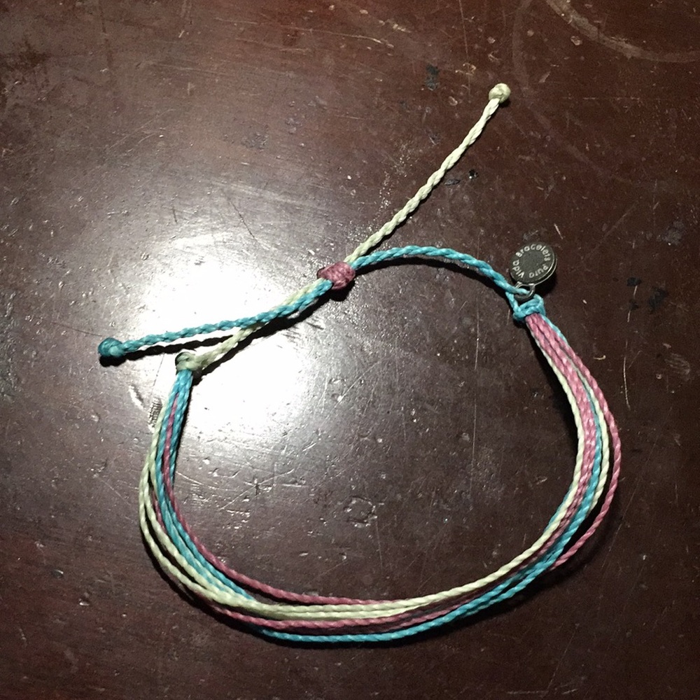pura vida bracelet